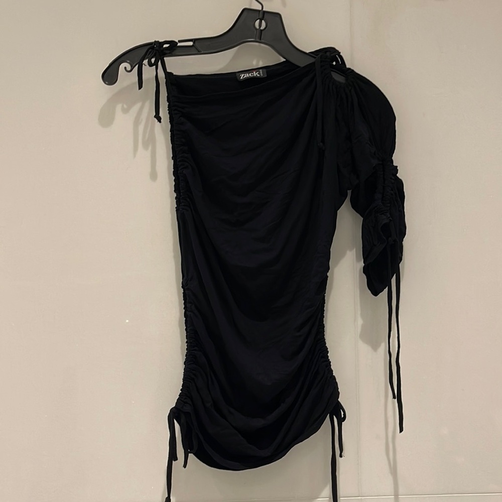 Zack London Single Sleeve Black Top